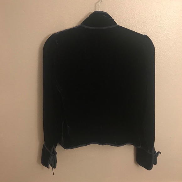 Banana Republic velvet blazer - Picture 4 of 8